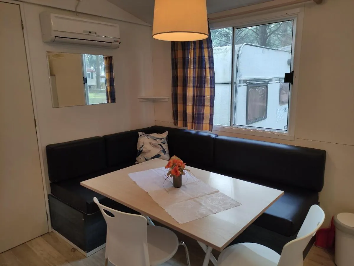Mipro Mobilhome 5 Lido di Spina Casa de Férias